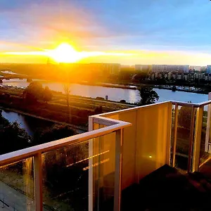 Apartament Z Tarasem I Widokiem Na Odrę, Wrocław